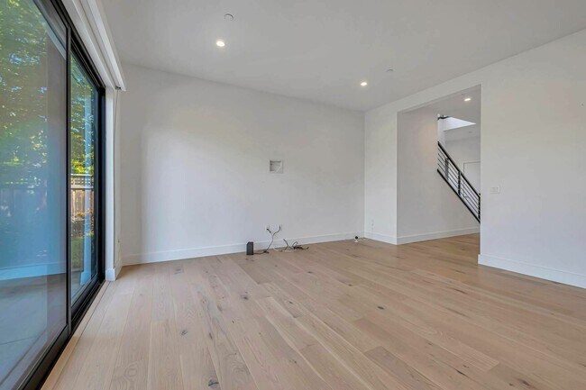 Foto del edificio - 40 Gateway Ct