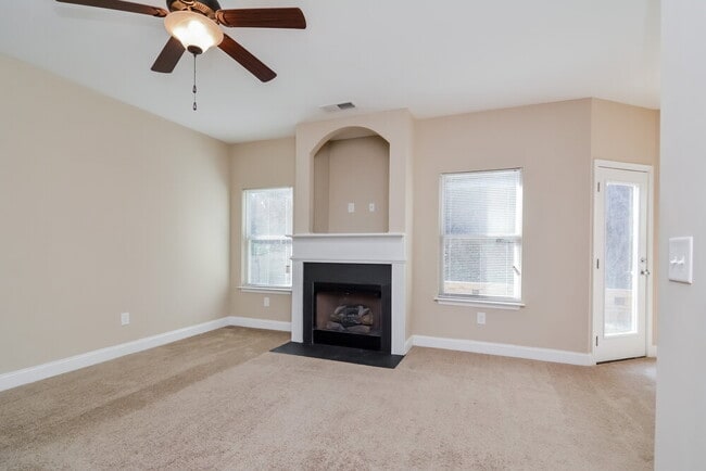 Building Photo - 125 Bethany Manor Dr