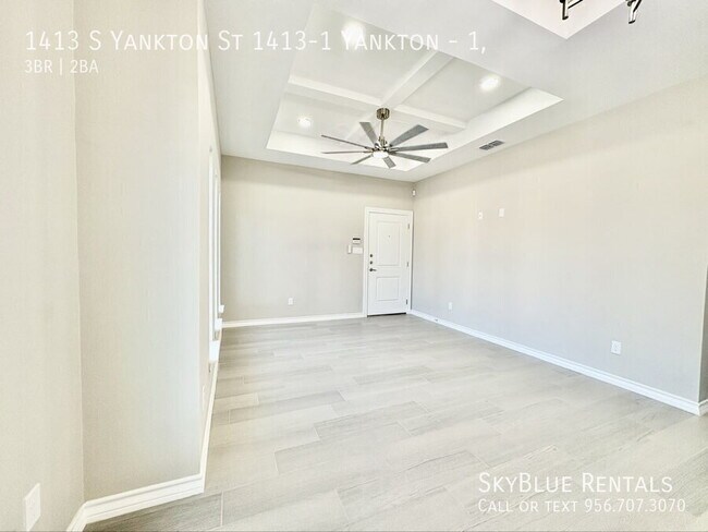 Building Photo - 1413 S Yankton St