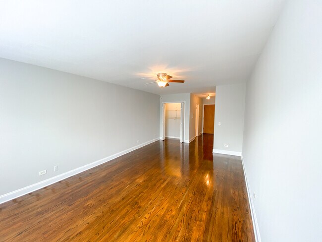 Foto del edificio - 2600 W Logan Blvd
