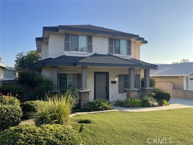 Foto del edificio - 614 Royal Oaks Dr