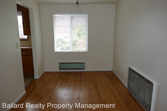 Building Photo - 2272 Gilman Dr W