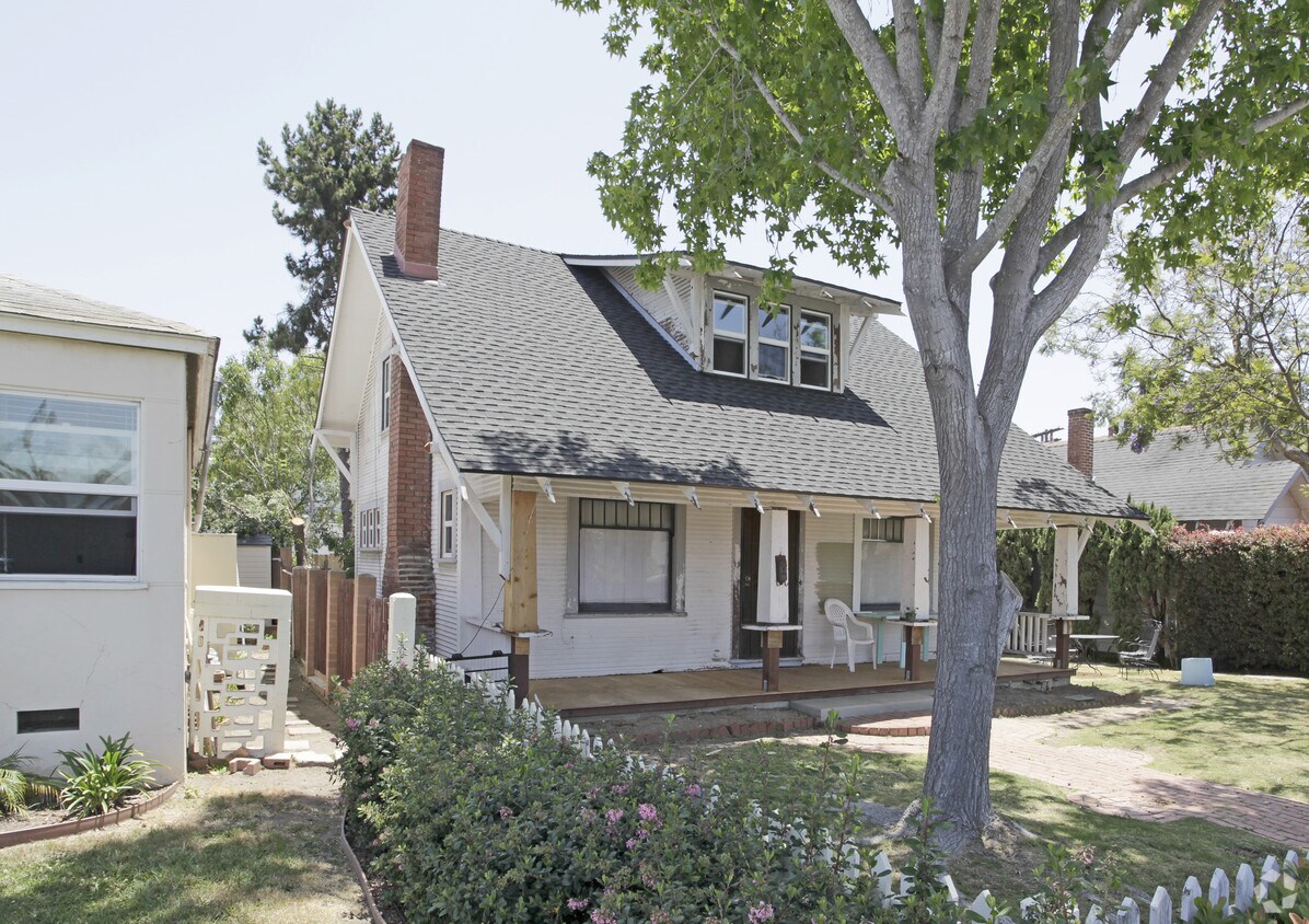Building Photo - 4637 North Ave