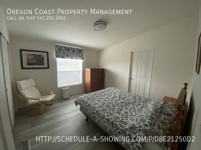 Building Photo - 227 NW 55th St