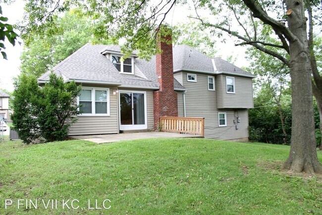 Building Photo - 4 br, 2.5 bath House - 30 E 106Th St