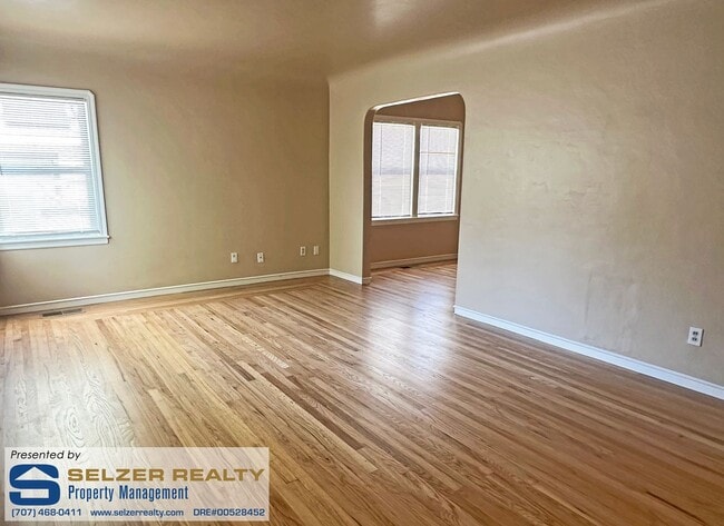 Building Photo - Charming & well-equipped 2 bd. home on Uki...