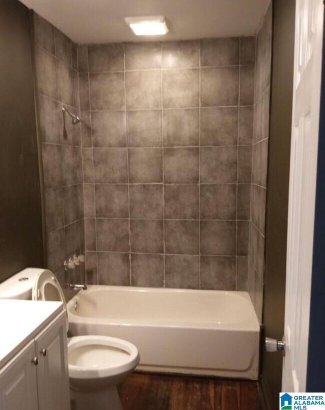 Foto del edificio - 3517 Ellis Ave SW