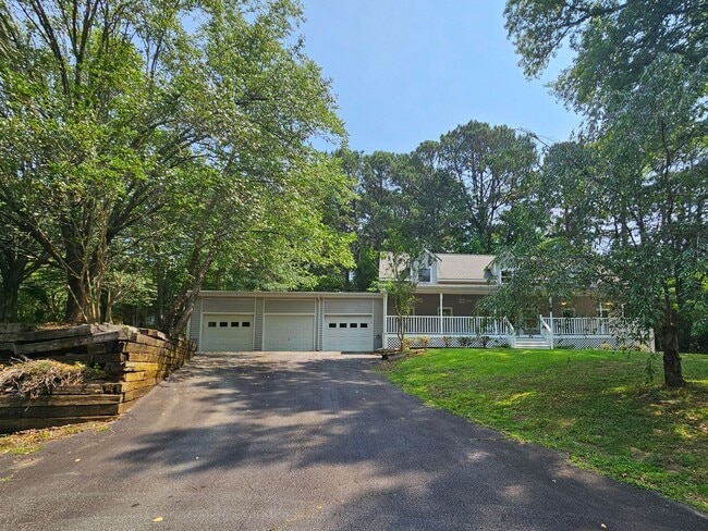 Building Photo - COMING: Spacious East Cobb Cape Cod with Main-Level Primary Suite & 3-Car Garage