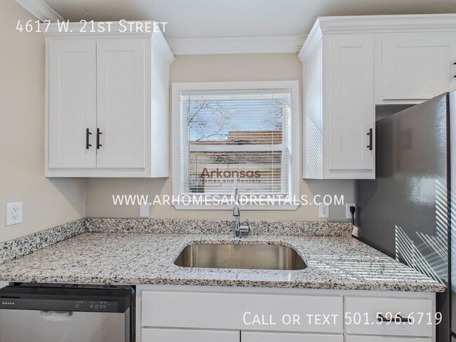 Building Photo - 4617 W 21st St