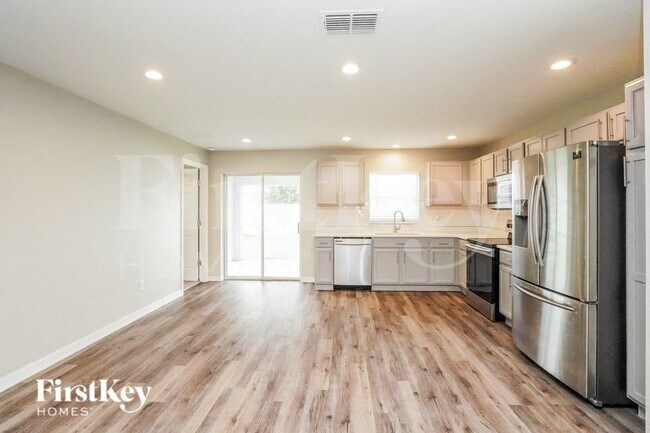 Foto del edificio - 2898 Harlow Ave