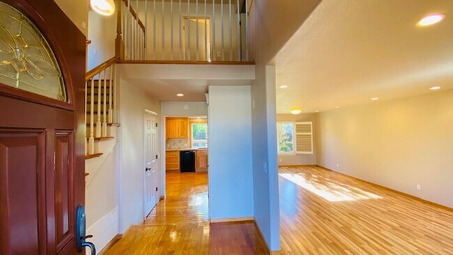 Building Photo - Gorgeous 4BD/2.5BA, Two-Story Home in Casa...