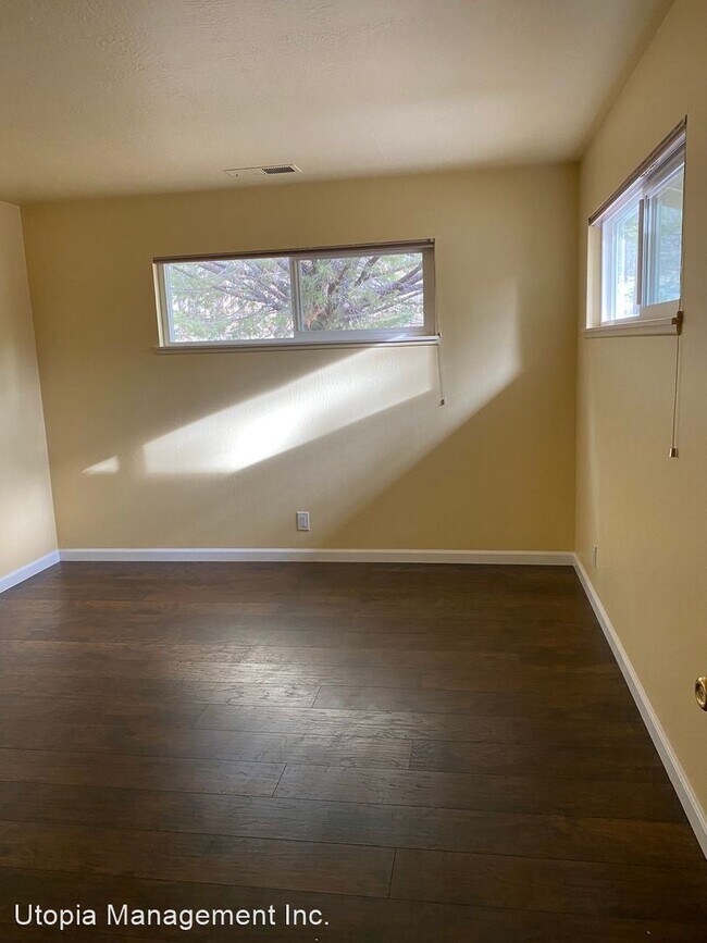 Foto del edificio - 3 br, 2 bath House - 707-690 Wingfield Rd E.
