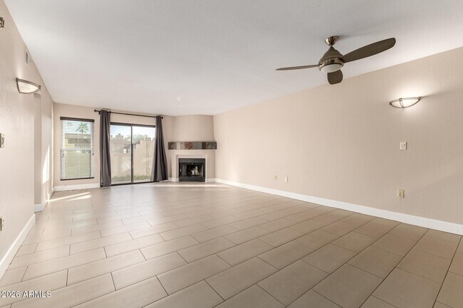 Foto del edificio - 1317 E Marny Rd