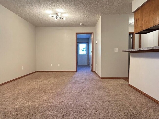 Foto del edificio - 1650 N Sang Ave