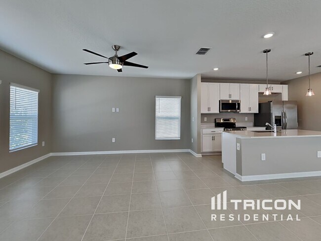 Foto del edificio - 1818 Rider Rain Ln