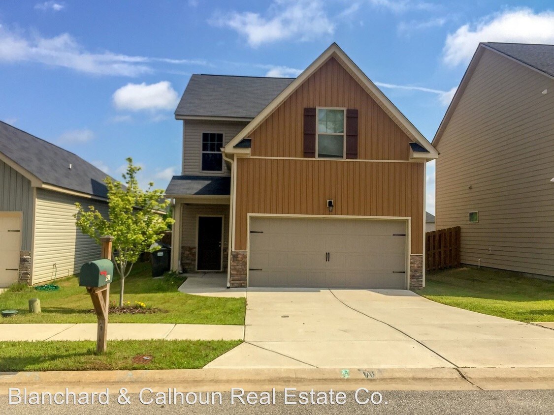 4 br, 2.5 bath House 230 Claudia Drive House Rental in Grovetown