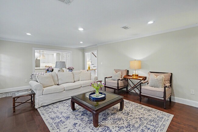 Foto del edificio - 751 Bison Dr