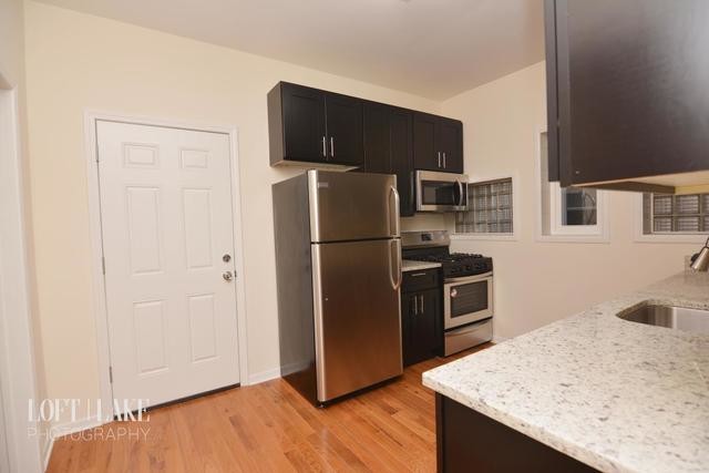 Foto del edificio - 2133 N Springfield Ave