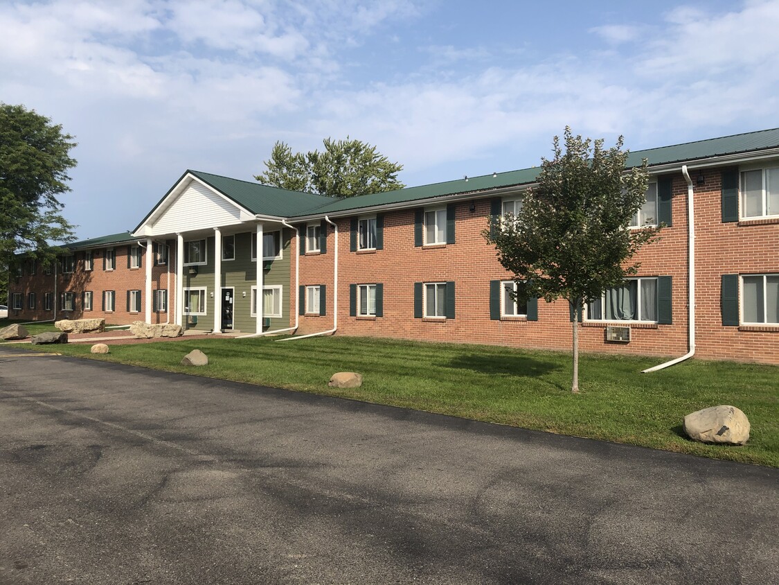 Foto principal - 320 N Tratt St