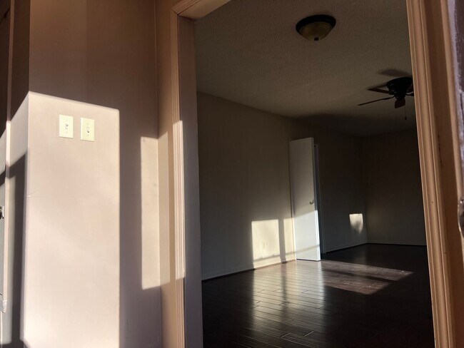 Building Photo - 3902 Sam Peck Rd., Little Rock AR 72223 - ...