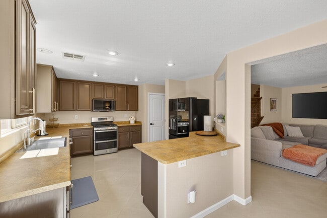 Foto del edificio - 10847 Iona Island Ave