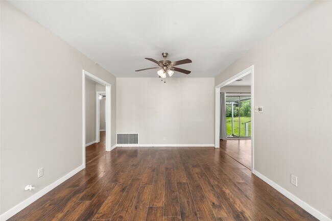 Foto del edificio - 1205 Ewing St