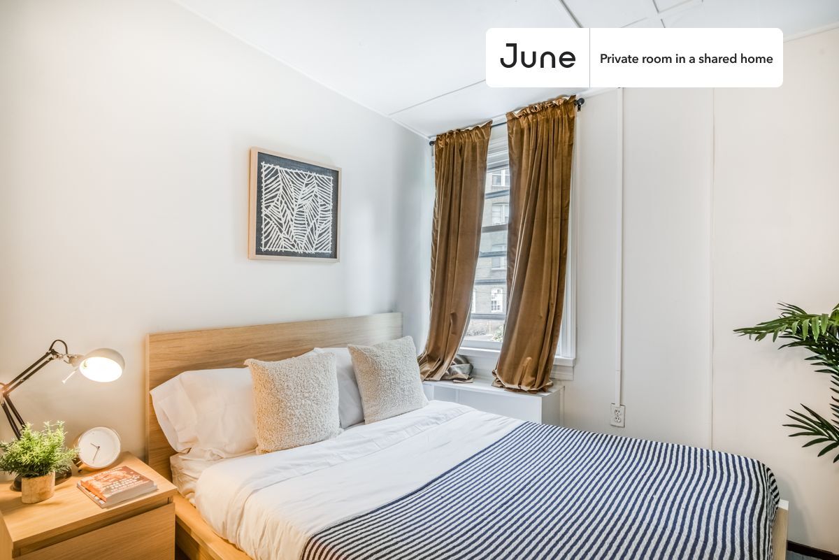 Primary Photo - Room in Shared 5 bed/1 bath home