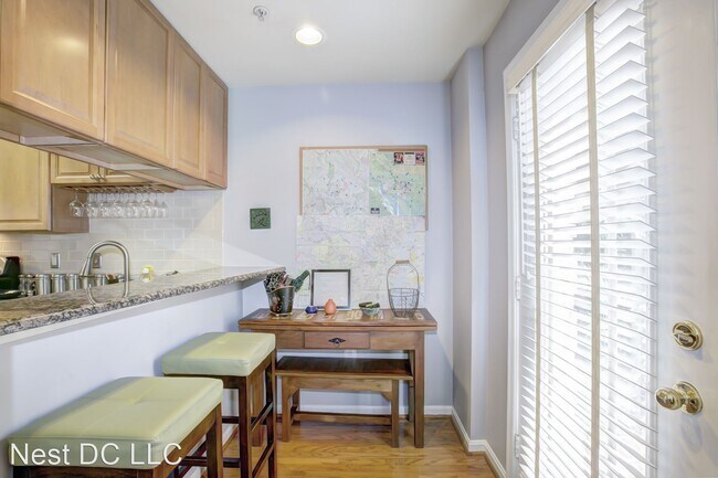 Building Photo - 2 br, 2 bath House - 263 14th St SE Unit B