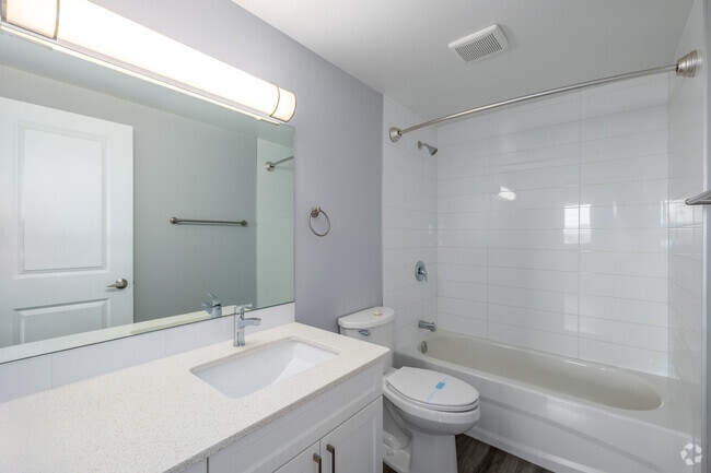 1906_2BR_2BA_1000SF - Stanley Park Place