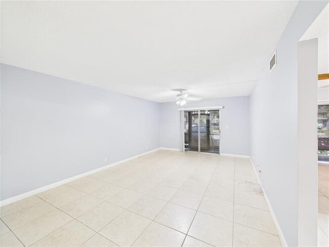 Building Photo - 4113 NW 88th Ave