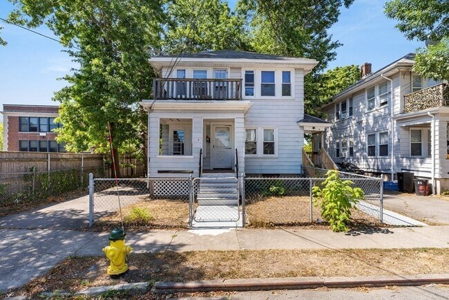 Building Photo - 61 Curtis Ave
