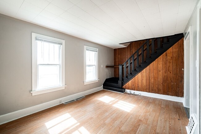 Foto del edificio - Walk to Lake Michigan from this Kenosha To...