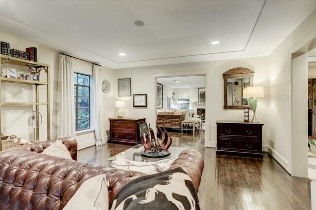 Building Photo - 3735 Del Monte Dr