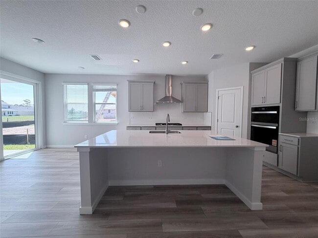 Building Photo - 36 Perseus Ave