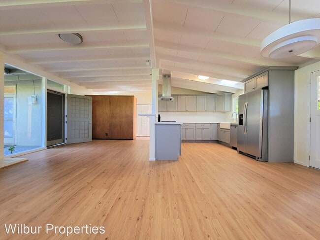 Building Photo - 3 br, 2 bath House - 1063 Cardinal Way