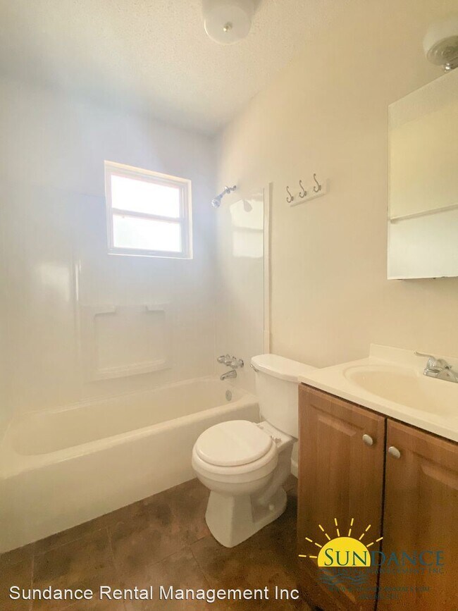 Building Photo - 2 br, 1 bath House - 1 La Brisa Beach Circle