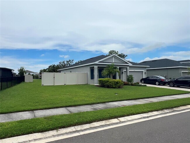 Building Photo - 8507 Sunshower Pl