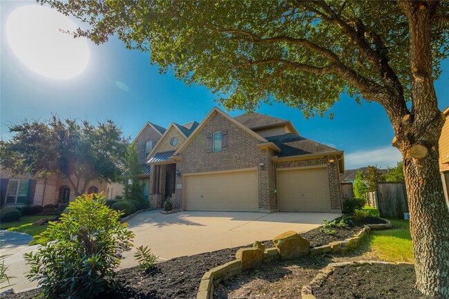 Building Photo - 28307 Rollingwood S Loop