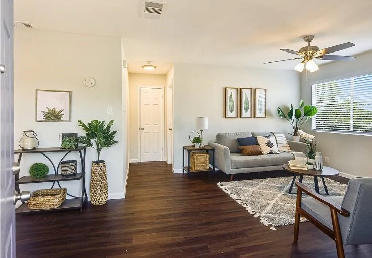 Foto principal - 2110 Oak Motte Ln