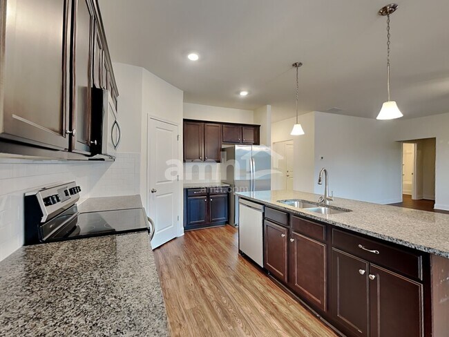 Foto del edificio - 1409 Ashlyn Ct