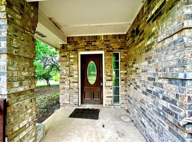 Building Photo - Room in House on Copper Hills Dr