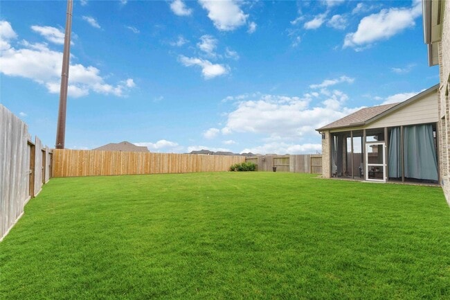 Building Photo - Beautiful Home in Sienna