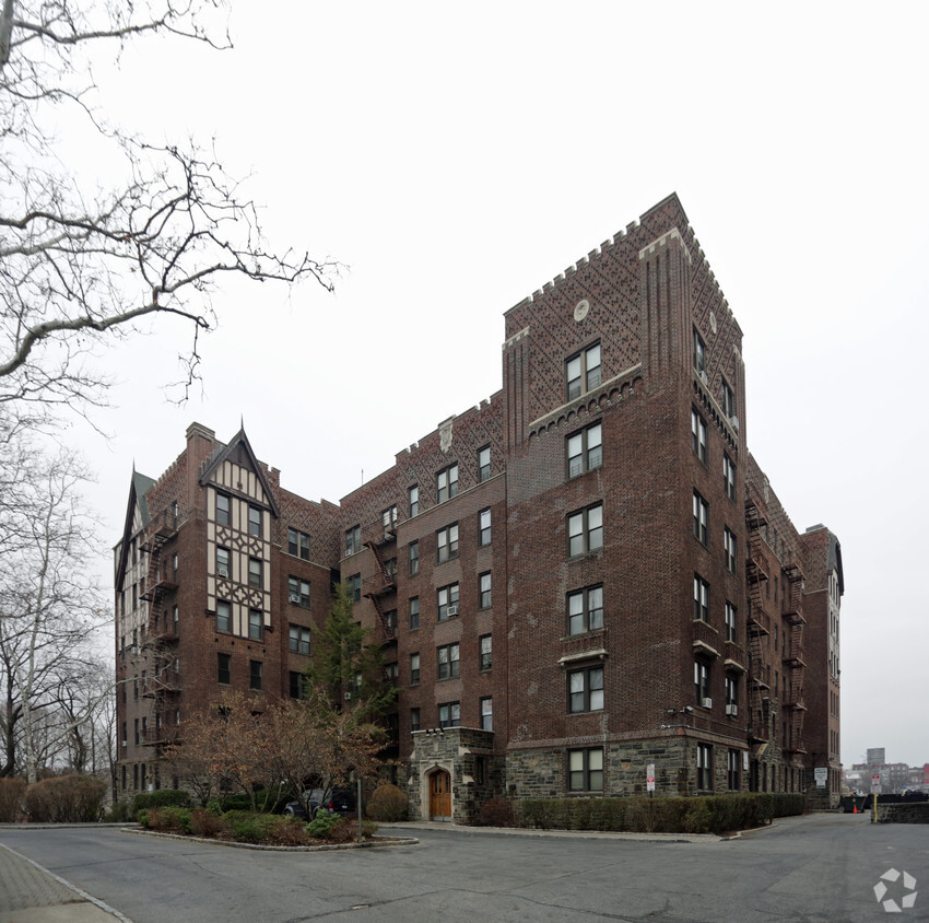 Foto del edificio - 1186 Yonkers Ave