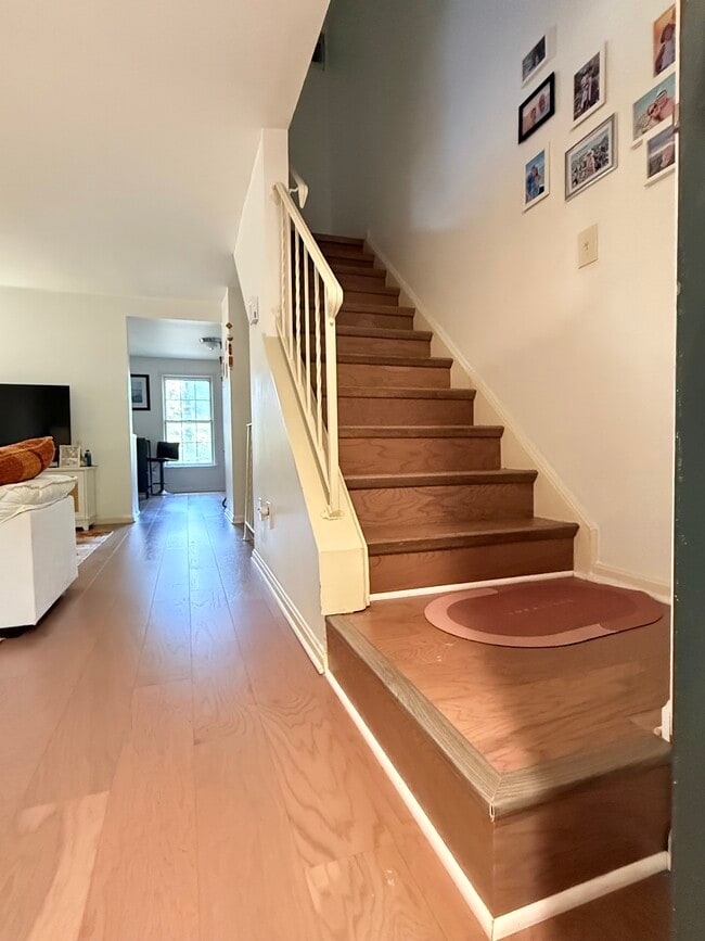 Building Photo - 20502 Sterncroft Ct