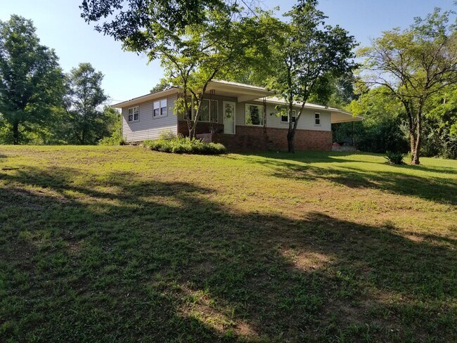 Foto del edificio - 1571 Warrior Rd