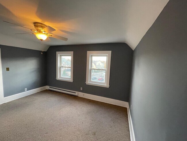 Foto del edificio - 19 Miller Ave