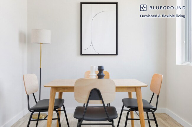 Foto del edificio - 516 Lorimer St