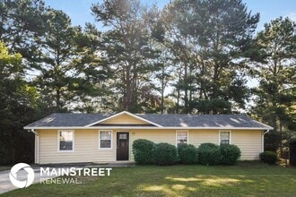 Building Photo - 619 Lakeridge Cir SE