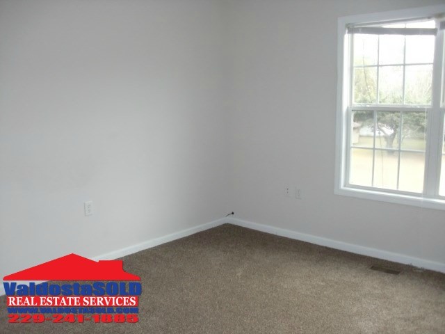Photo - MILLTOWN APARTMENTS - 8