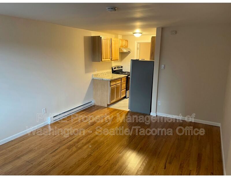 Foto principal - 5104 17th Ave NW